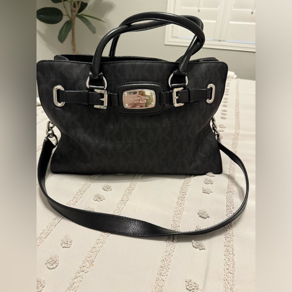 MICHAEL Michael Kors Handbags - Michael Kors signature MK purse.
